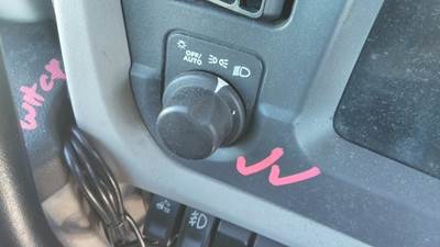 Peterbilt 579 Headlamp Switch