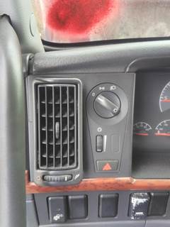 Volvo VNL Headlamp Switch
