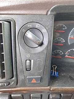 Volvo VNL Headlamp Switch