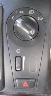 Volvo VNM Headlamp Switch