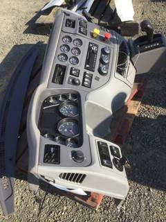 Peterbilt 579 Dashboard Assembly