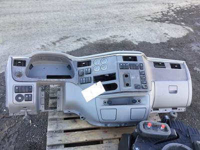Peterbilt 579 Dashboard Assembly