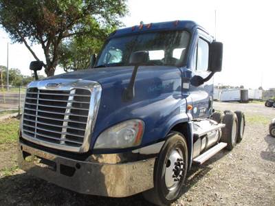 Freightliner Cascadia 125 Day Cab Truck