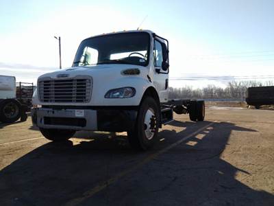 Freightliner M2 106 Day Cab Truck