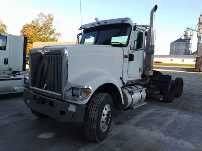 International 5900i Day Cab Truck