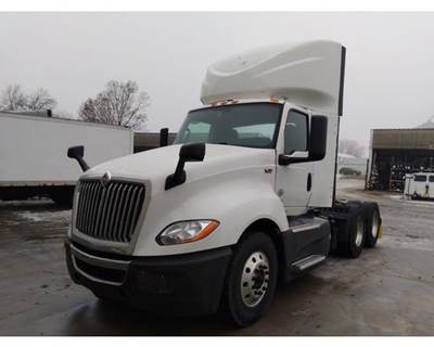 International LT Day Cab Truck