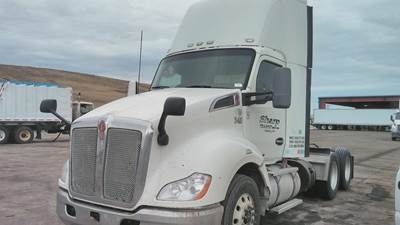Kenworth T680 Day Cab Truck
