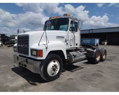Mack CH613 Day Cab Truck