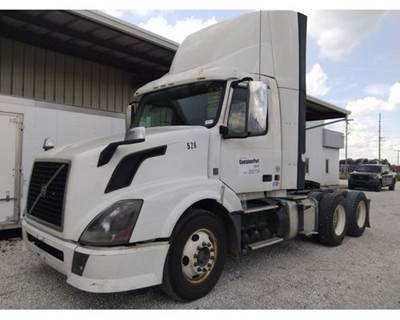 Volvo VNL Day Cab Truck