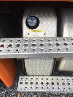 Freightliner Cascadia 113 DEF Tank