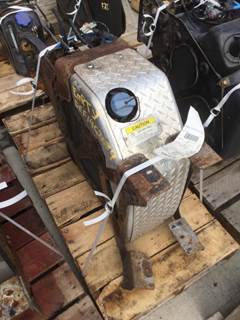 Freightliner Cascadia 113 DEF Tank