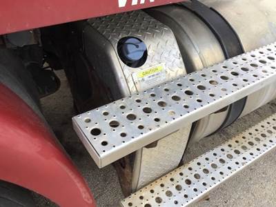 Freightliner Cascadia 113 Left DEF Tank