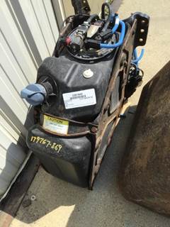 Freightliner Cascadia 113 DEF Tank