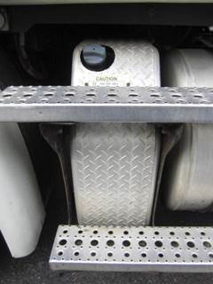 Freightliner Cascadia 113 DEF Tank