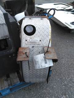 Freightliner Cascadia 113 DEF Tank