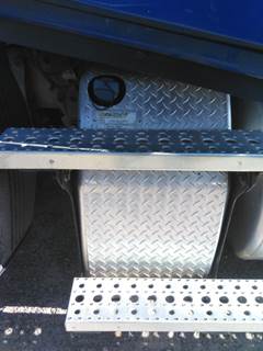 Freightliner Cascadia 113 DEF Tank for a Freightliner CASCADIA 113 2018UP