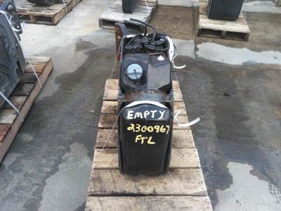 Freightliner Cascadia 113 DEF Tank