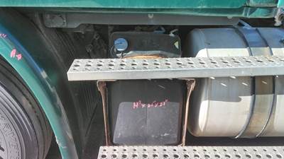 Freightliner Cascadia 113 Left DEF Tank