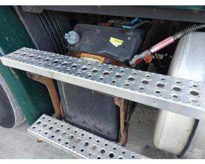 Freightliner Cascadia 113 Left DEF Tank