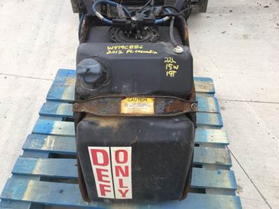 Freightliner Cascadia 125 DEF Tank