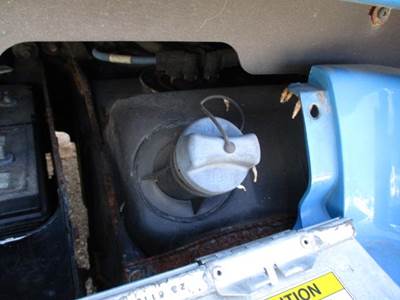 Freightliner Cascadia 125 Left DEF Tank