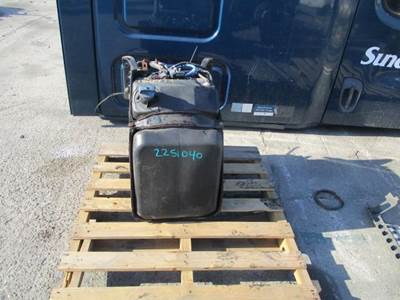 Freightliner Cascadia 125 DEF Tank