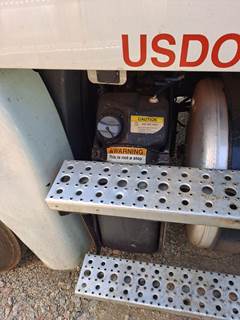 Freightliner Cascadia 125 DEF Tank