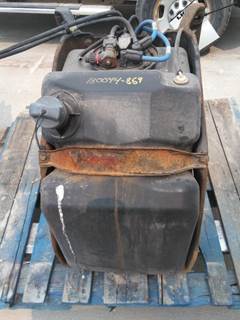 Freightliner Cascadia 125 DEF Tank