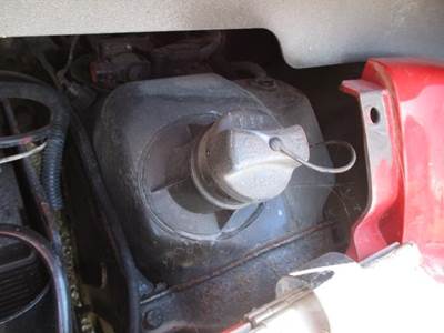 Freightliner Cascadia 125 DEF Tank