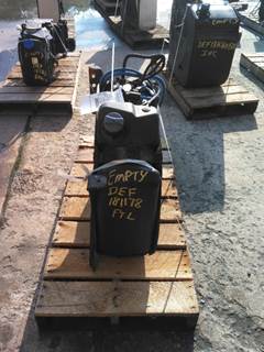 Freightliner Cascadia 125 DEF Tank