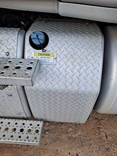 Freightliner Cascadia 125 DEF Tank