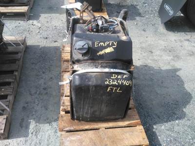 Freightliner Cascadia 125 DEF Tank