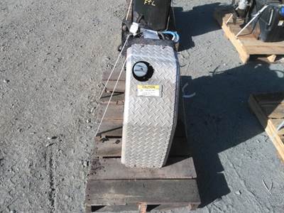 Freightliner Cascadia 125 DEF Tank