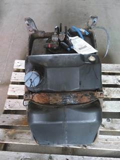 Freightliner Cascadia 125 Left DEF Tank