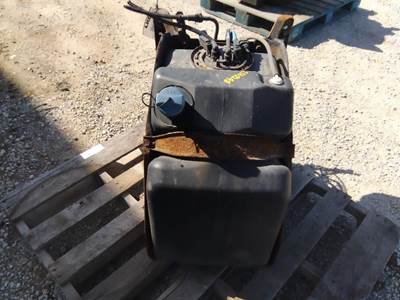 Freightliner Cascadia 125 Left DEF Tank