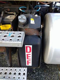 Freightliner Cascadia 125 Left DEF Tank