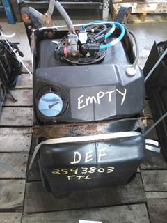 Freightliner Cascadia 125 DEF Tank