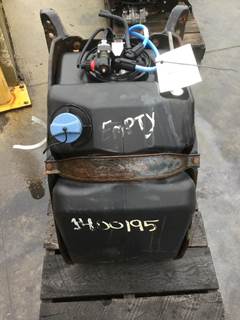 Freightliner Cascadia 125 Evolution DEF Tank