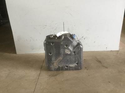 Freightliner Cascadia 126 DEF Tank