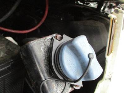 Freightliner Cascadia 126 DEF Tank