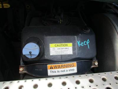 Freightliner Cascadia 126 DEF Tank