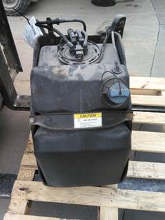 Freightliner Cascadia 126 DEF Tank