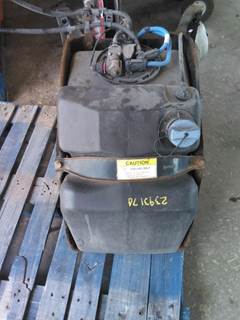 Freightliner Cascadia 126 DEF Tank