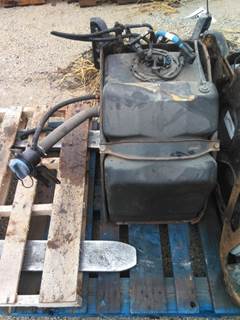 Freightliner Cascadia 126 DEF Tank