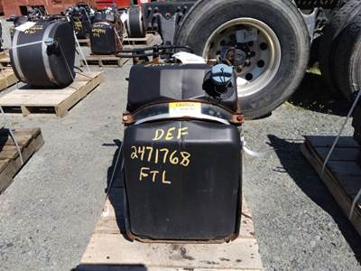 Freightliner Cascadia 126 DEF Tank