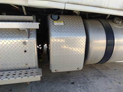 Freightliner Cascadia 126 Left DEF Tank