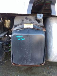 Freightliner Cascadia 126 DEF Tank