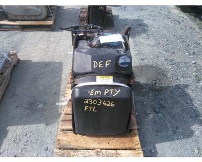 Freightliner Cascadia 126 DEF Tank