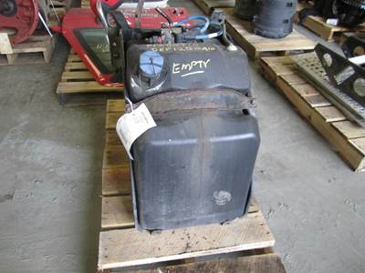 Freightliner Cascadia DEF Tank