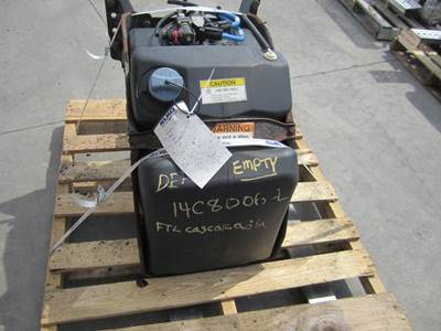 Freightliner Cascadia DEF Tank